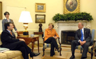 Barroso, Merkel und Bush im Gespräch im Weißen Haus