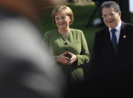 Bundeskanzlerin Merkel begrüßt den italienischen Ministerpräsidenten Romano Prodi