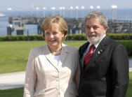 Bundeskanzlerin Angela Merkel begrüßt den brasilianischen Präsidenten Luiz Inácio Lula da Silva