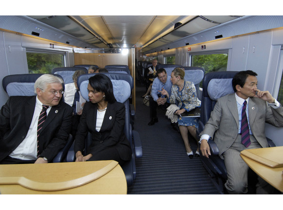 Foreign ministers take the train to Potsdam together
