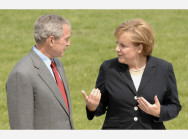 Pressestatement von Bundeskanzlerin Angela Merkel und US-Präsident George W. Bush nach ihrem gemeinsamen Arbeitsmittagessen in Heiligendamm