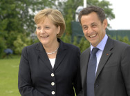 Bundeskanzlerin Merkel und der französische Staatspräsident Sarkozy im Park von Heiligendamm