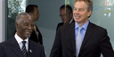 Thabo Mvuyelwa Mbeki (Präsident Südafrika), Tony Blair (Premierminister Großbritannien) und Bundeskanzlerin Angela Merkel zu Beginn der Sitzung