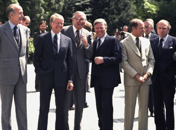 Bundeskanzler Helmut Schmidt (3.v.r.) mit Amts-Kollegen.