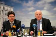 State Secretary Bernd Pfaffenbach (right) and State Chancellery Chief-of-Staff Reinhard Meyer at a press briefing on preparations for the G8 summit to be held in Heiligendamm, State of Mecklenburg-Western Pomerania in June 2007.