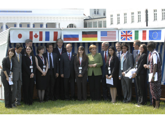 G8 working session in the pavilion with young people from the J8 summit