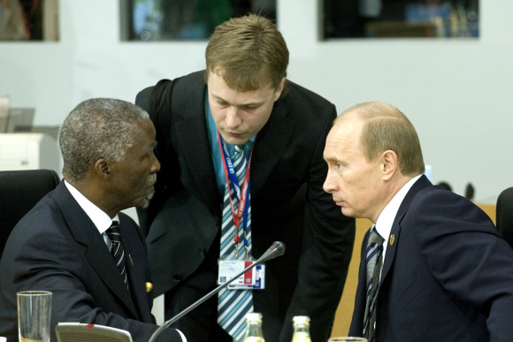 The President of South Africa, Thabo Mbeki, talking to Russian President Vladimir Putin
