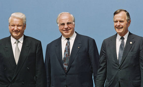 Russian President Boris Jelzin, Chancellor Helmut Kohl and US-President George Bush.